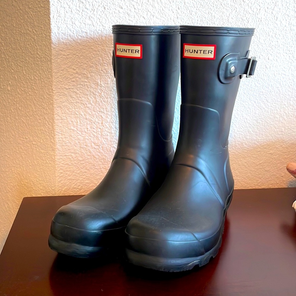 HUNTER Woman’s Original Short' Rain Boot size 9